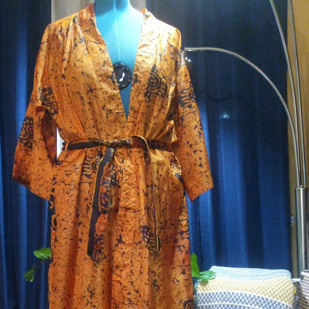 Silk-Blend Sari Duster Robe in Orange & Black New with Flaw - Picture 7 of 14